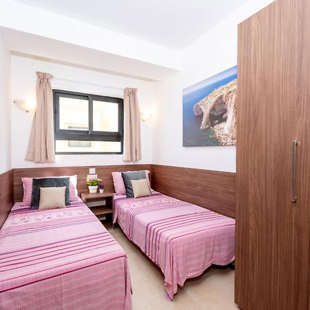 סיינט פול ביי Islet Promenade Seafront Apartment With Large Corner Terrace By Getawaysmalta מראה חיצוני תמונה