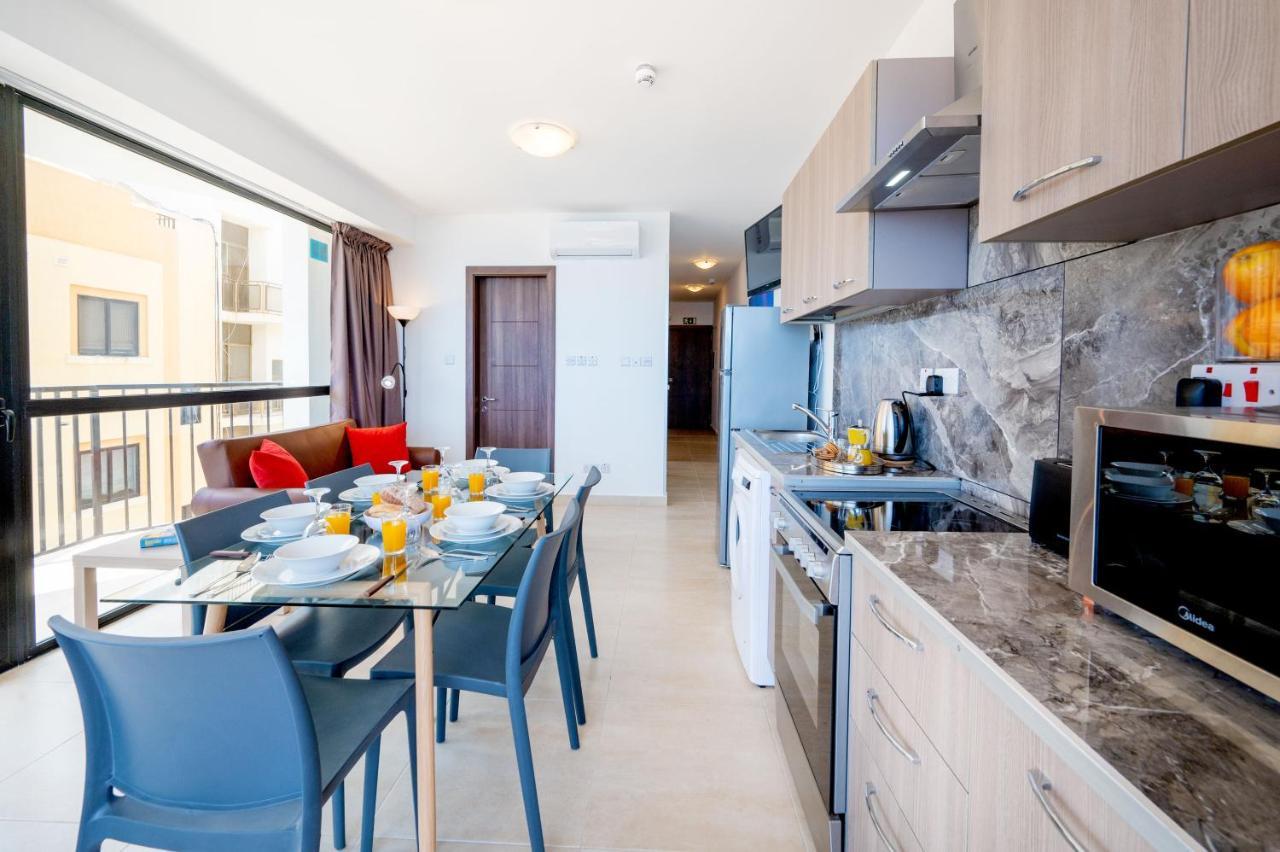 סיינט פול ביי Islet Promenade Seafront Apartment With Large Corner Terrace By Getawaysmalta מראה חיצוני תמונה